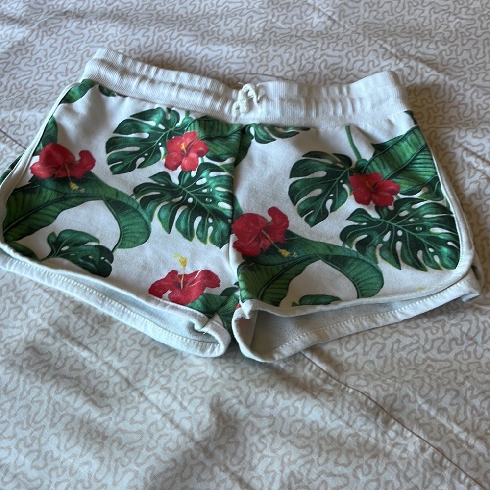 Zara Girls tropical shorts in size 9